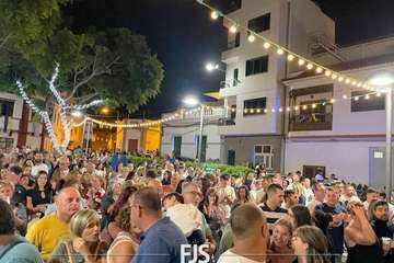 Concierto de tres bandas en la Plaza de Las Nieves en Lomo Magullo/Francisco Javier Santana.